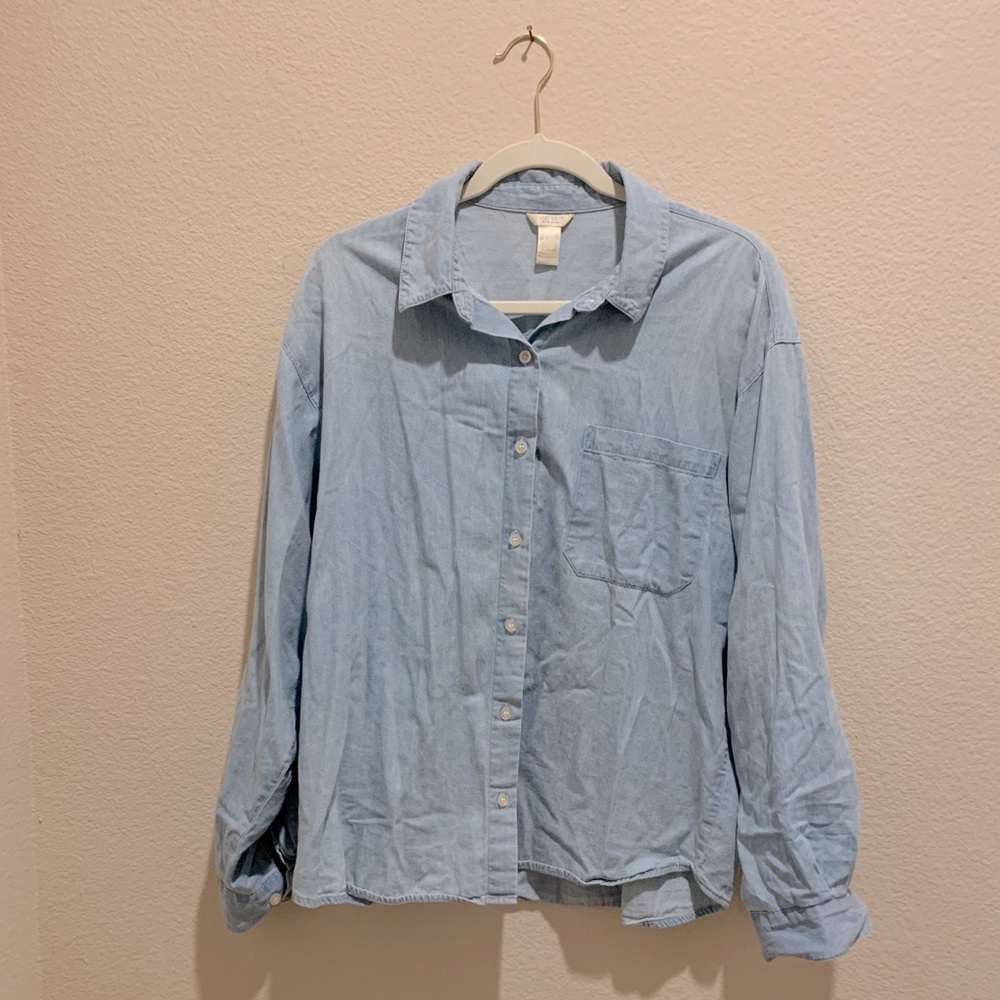 Forever 21 long sleeve light blue blouse